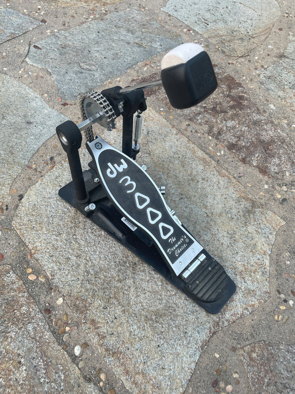 DW 3000 Series Single Bass Drum Pedal