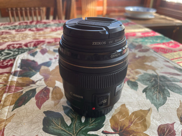 Canon EF 85mm F/1.8 USM Telephoto Lens