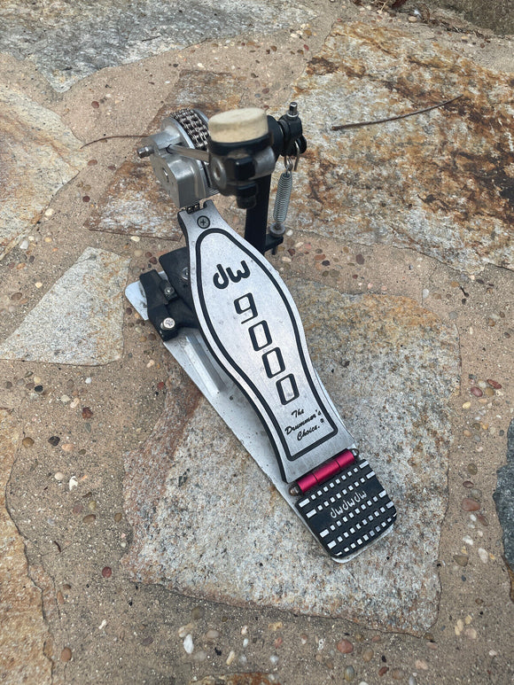 DW 9000 Series Single Bass Drum Pedal - SLAVE FROM A DOUBLE CONVERTED TO SINGLE