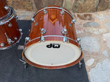 DW Collectors 5pc Drum Set White Marble w/ 20 inch kick!5