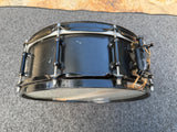 Pearl Ultracast 14"x5" Cast Aluminum Snare Drum – Satin Black w/ Black Hardware4