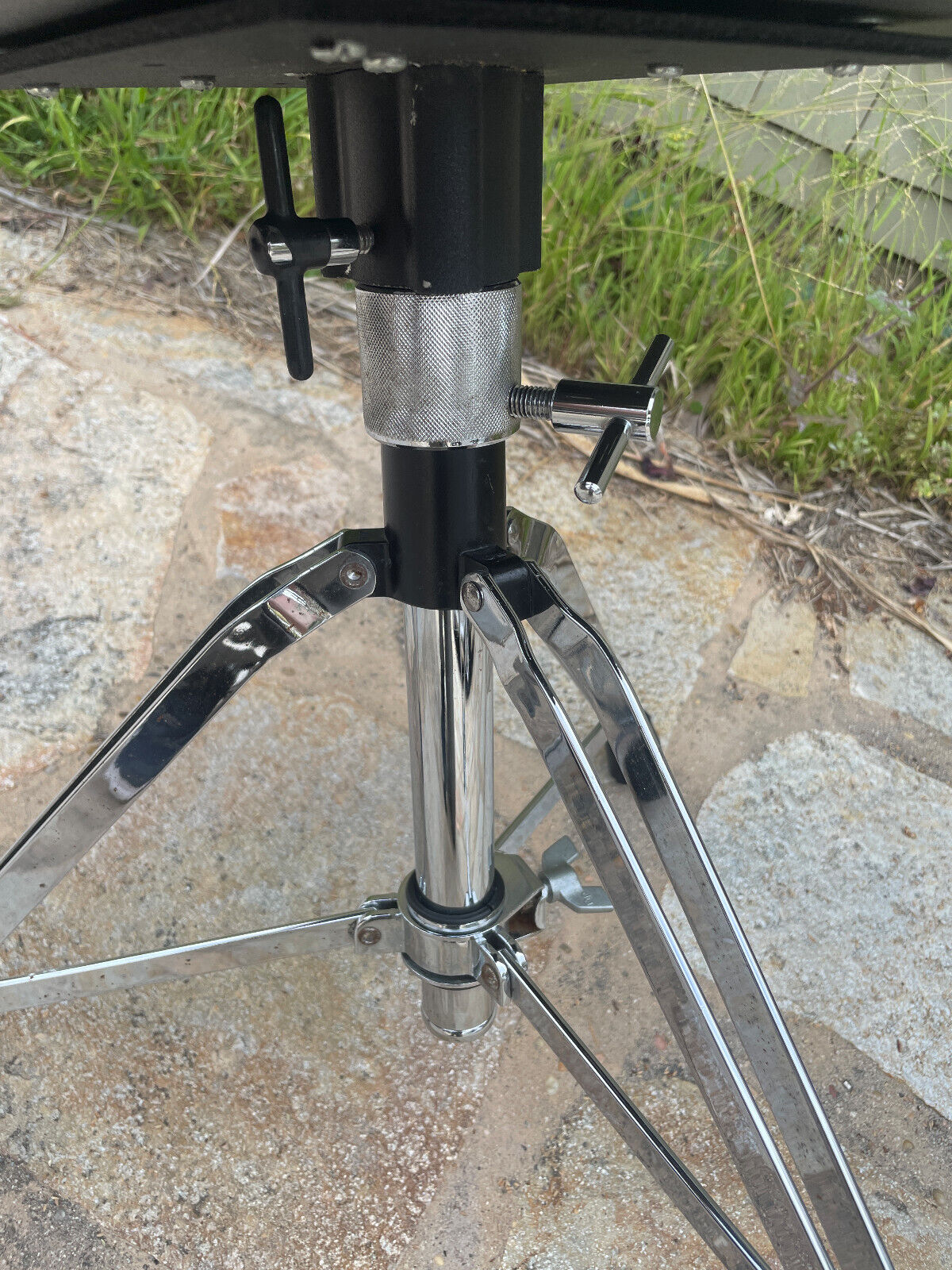 DW 9100 9000 M Round Drum Throne