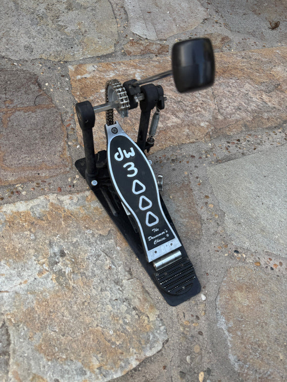 DW 3000 Series Single Bass Drum Pedal