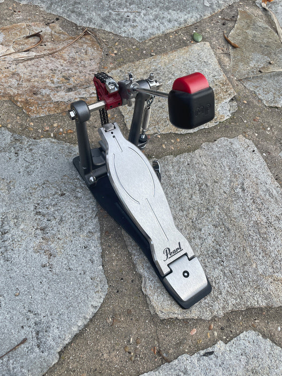 Pearl P1030R Eliminator Solo Red Cam Single Bass Drum Pedal