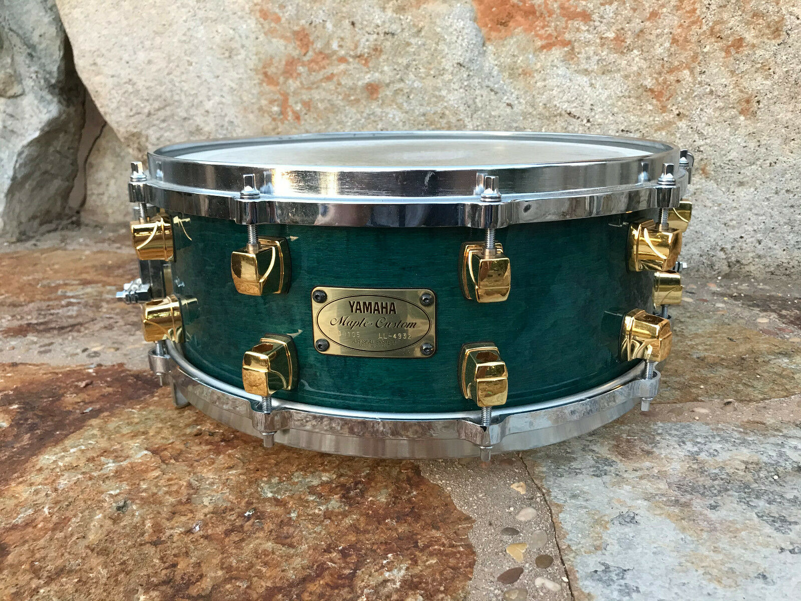 Yamaha Maple Custom Green 14 x 5.5 Snare Drum!! w/ Gold lugs