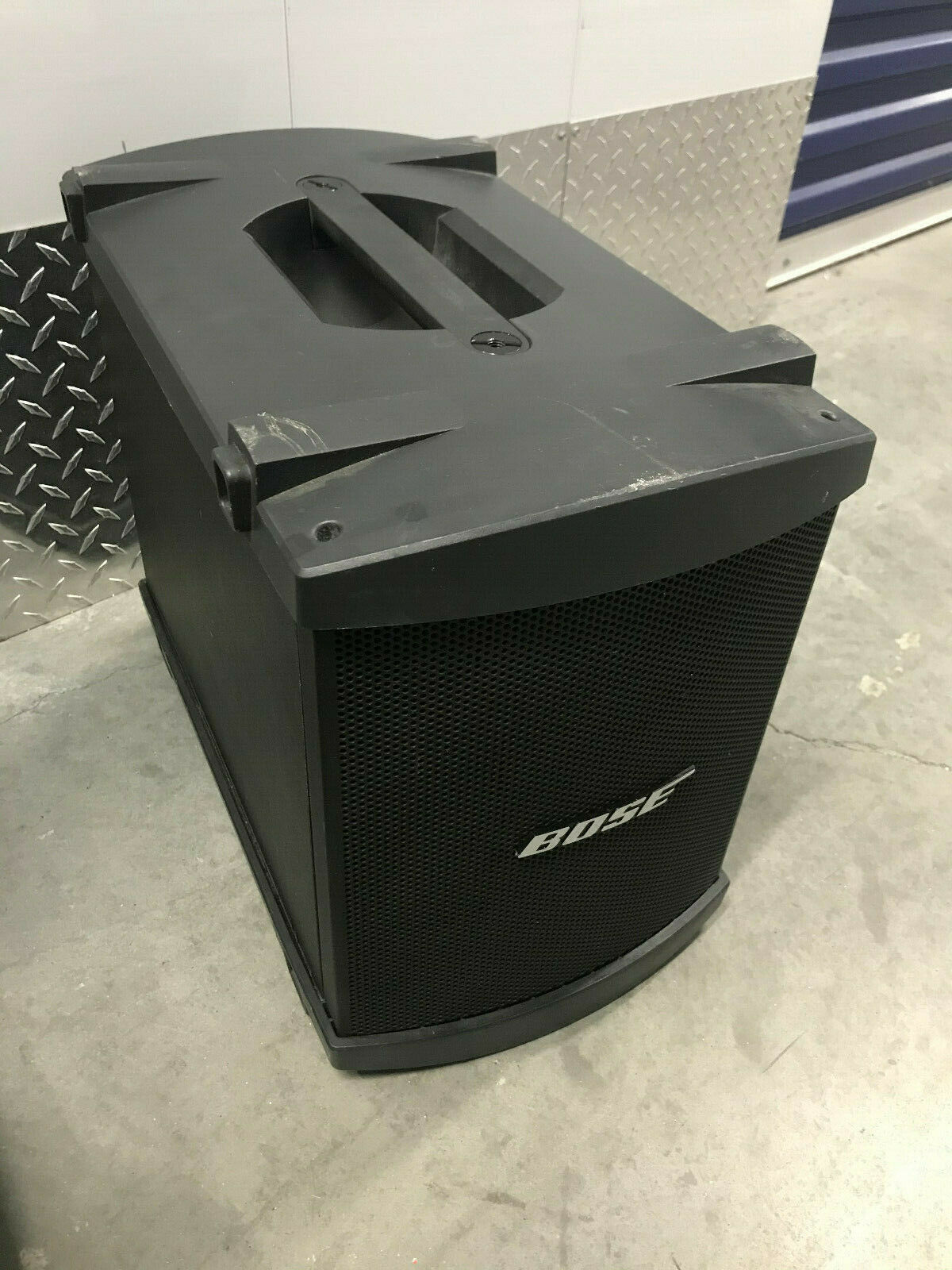 Bose L1 Model 1 Single System used with 1 Bass Module Blakes
