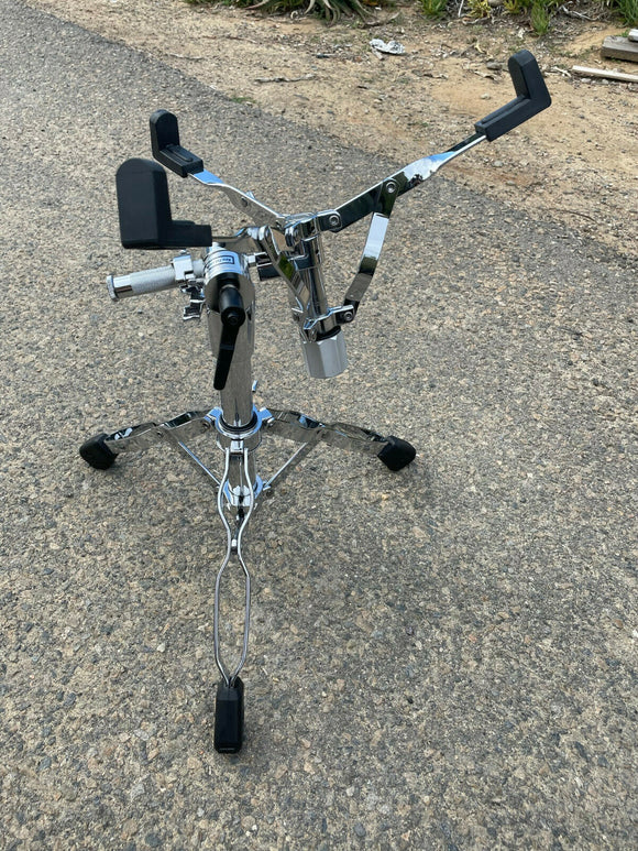 DW DWCP9300 9000 Series Heavy Duty Snare Drum Stand - EXCELLENT
