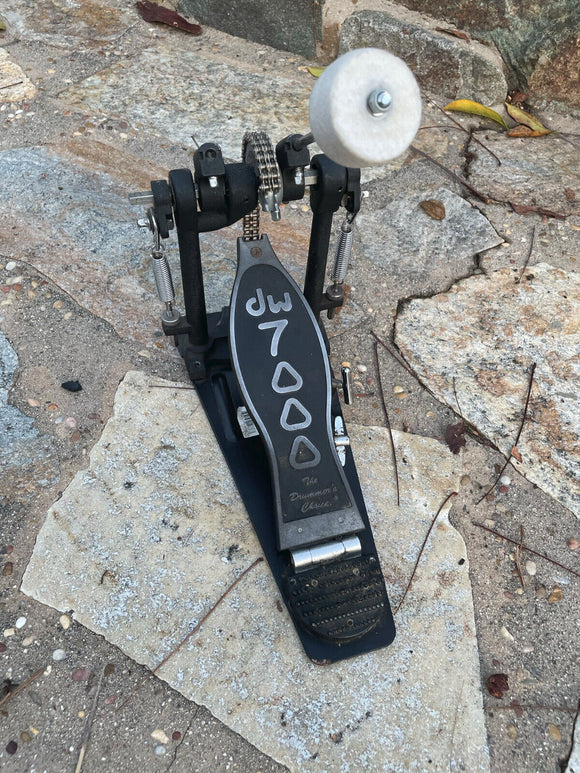 DW 7000 Single Pedal taken from a Master Side of a double