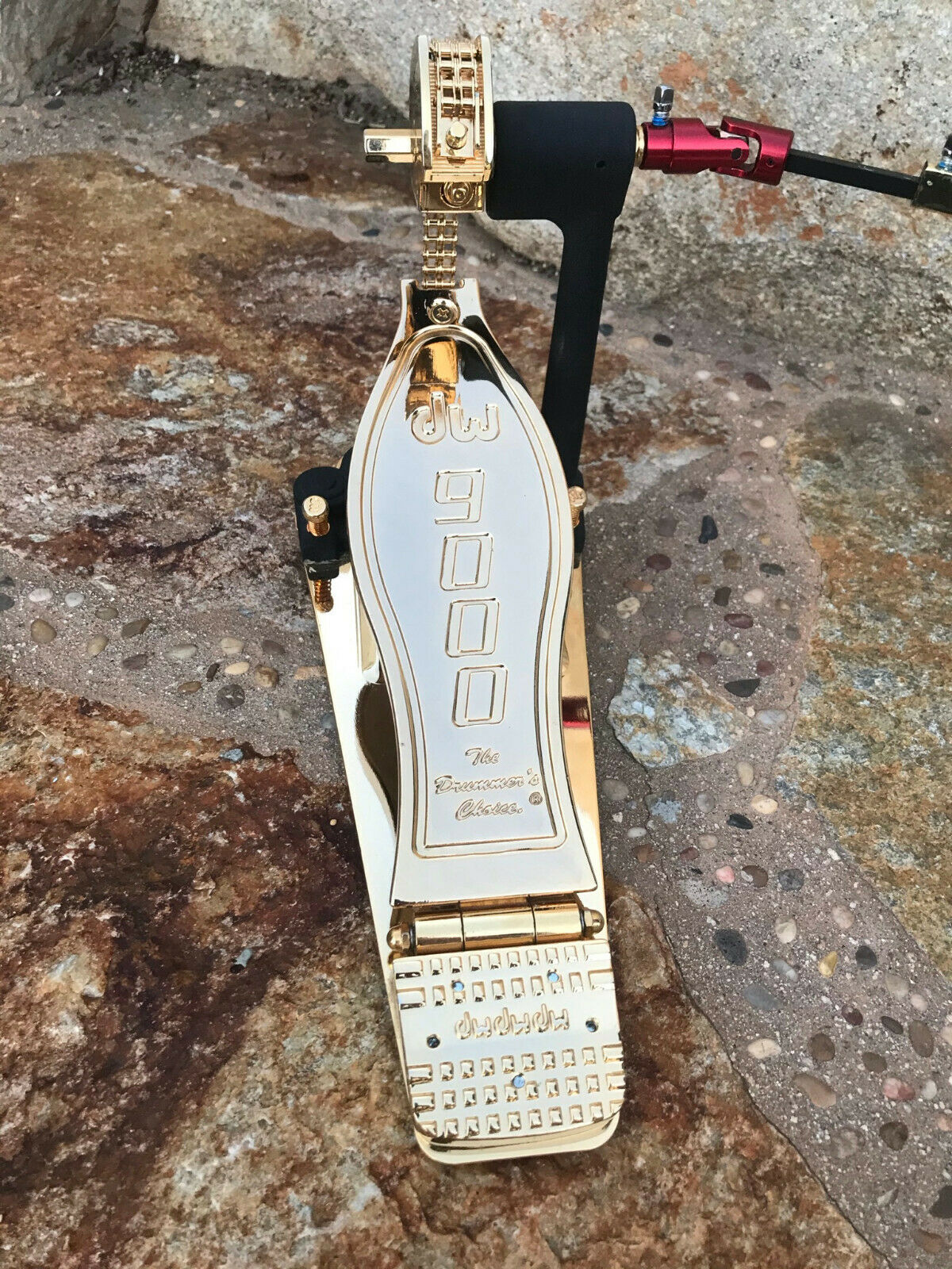 double pedal gold DW 9000 gold double bass pedal 9002 – Blakes Drum Shop