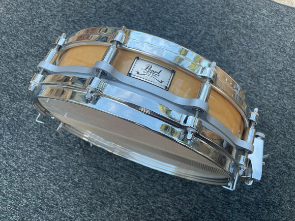 Pearl 3.5x14 Free-Floating Maple Piccolo Snare Drum