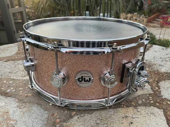 DW Solid Shell 14 x 6.5 Maple Snare Drum - Excellent -Champagne sparkle