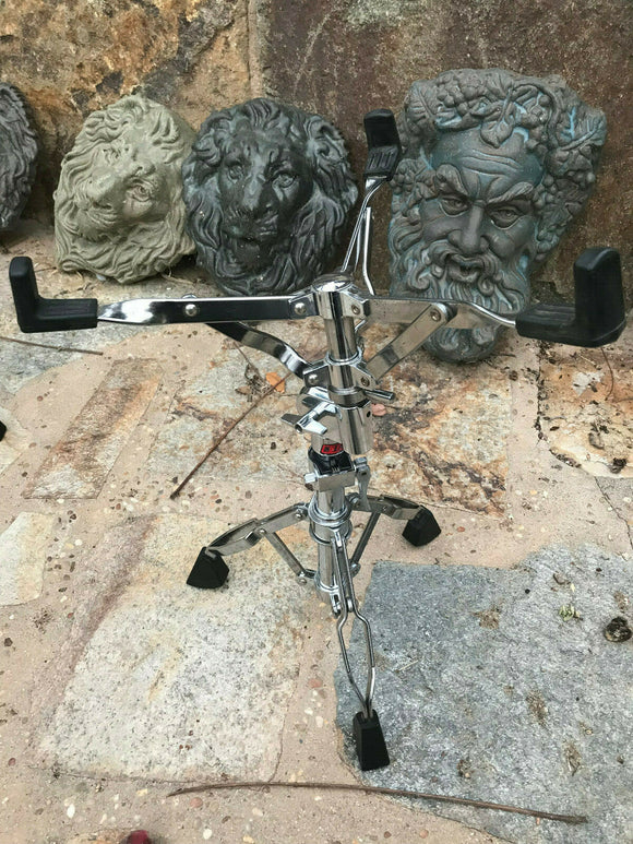 TAMA RED LABEL LEVER LOCK SNARE DRUM STAND