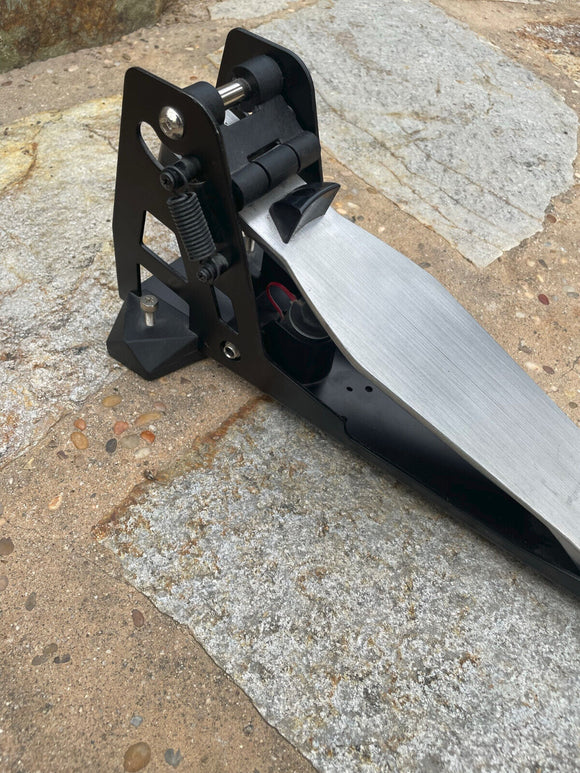 Roland KT-10 Kick pedal with integrated trigger pad