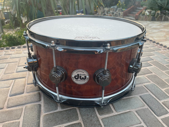 DW Collector's Natural Lacquer Over Redwood Stump 6.5x14 Snare Drum