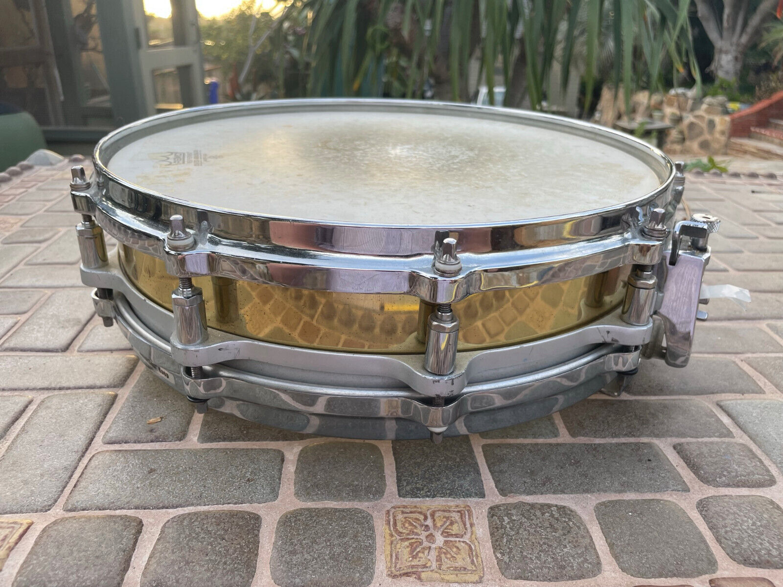 Pearl Free Floating Brass Snare Drum 14 x 3.5 – Blakes Drum Shop