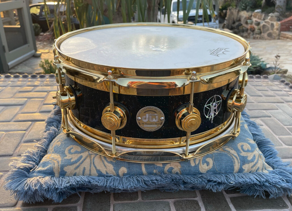 DW Collector's Series R30 