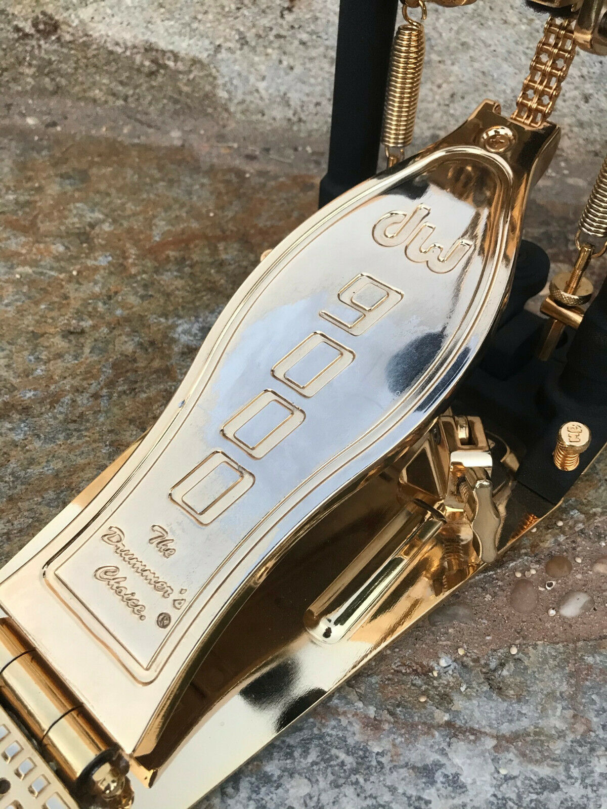 double pedal gold DW 9000 gold double bass pedal 9002 – Blakes Drum Shop