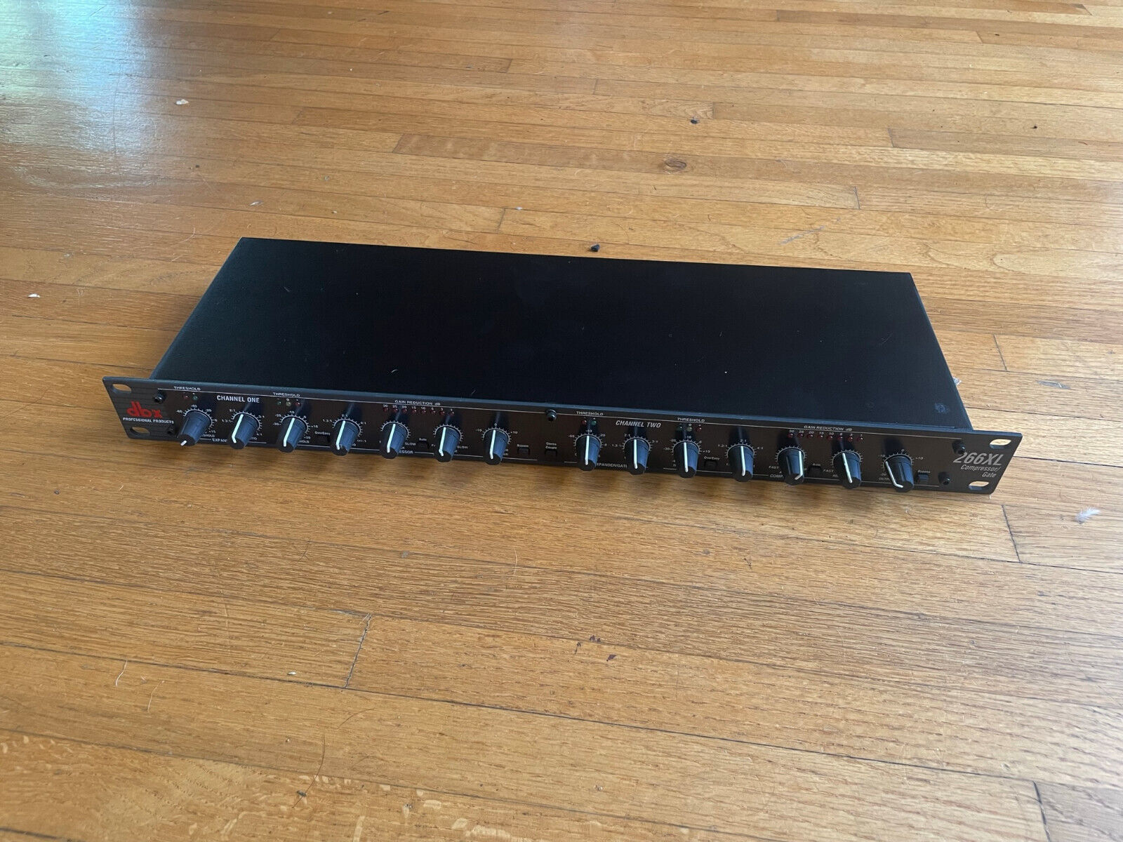 DBX 266XL Stereo Compressor Limiter Expander Gate 2 Channel Processor ...