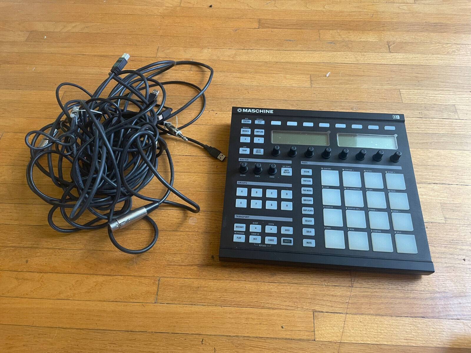 Native Instruments NI Maschine Controller MK1 (Hardware Only) No Softw ...